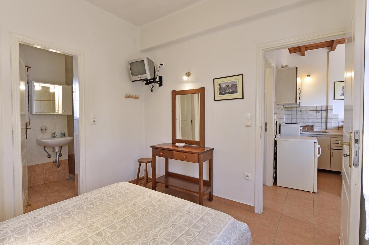 Hippocampus Studios Antiparos Exterior photo